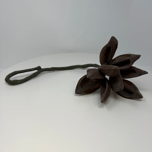 Sora Pod Hanging Feeder